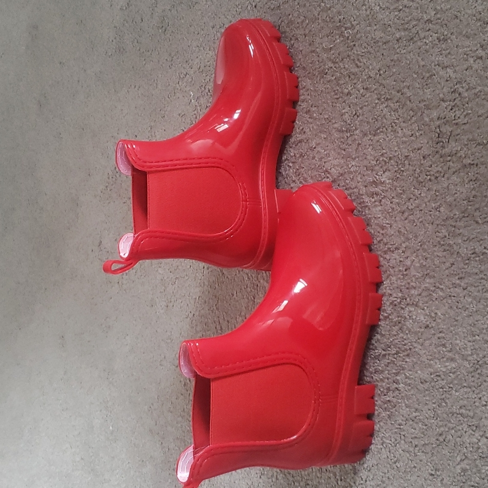 Red rain booties